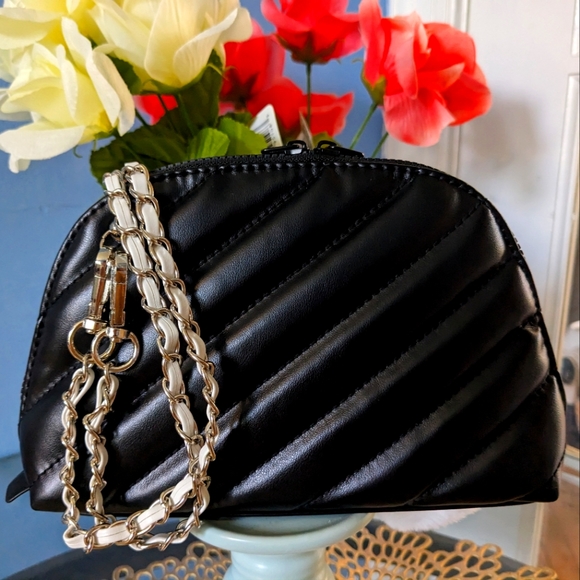 Yves saint Laurent pouch - Picture 4 of 9